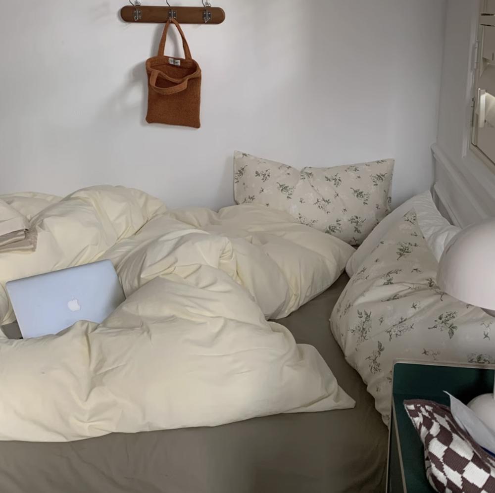 INS Simple Solid Color Bed Sheet FourPiece Pure Cotton Bed ThreePiece Set 4 women and man